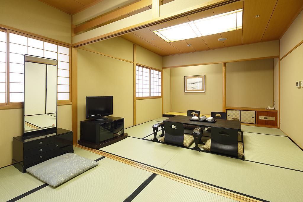 Hotel New Omi Omihachiman Habitación foto